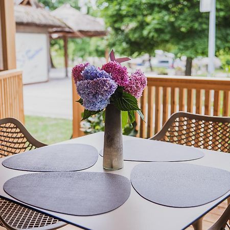 Premium Mobile Homes With Thermal Riviera Tickets Catez ob Savi Bagian luar foto