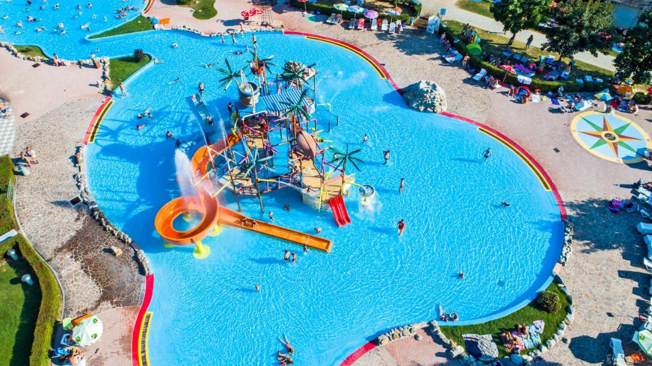 Premium Mobile Homes With Thermal Riviera Tickets Catez ob Savi Bagian luar foto