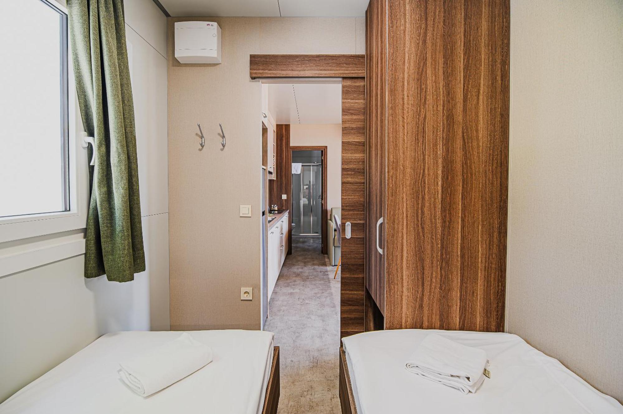 Premium Mobile Homes With Thermal Riviera Tickets Catez ob Savi Bagian luar foto