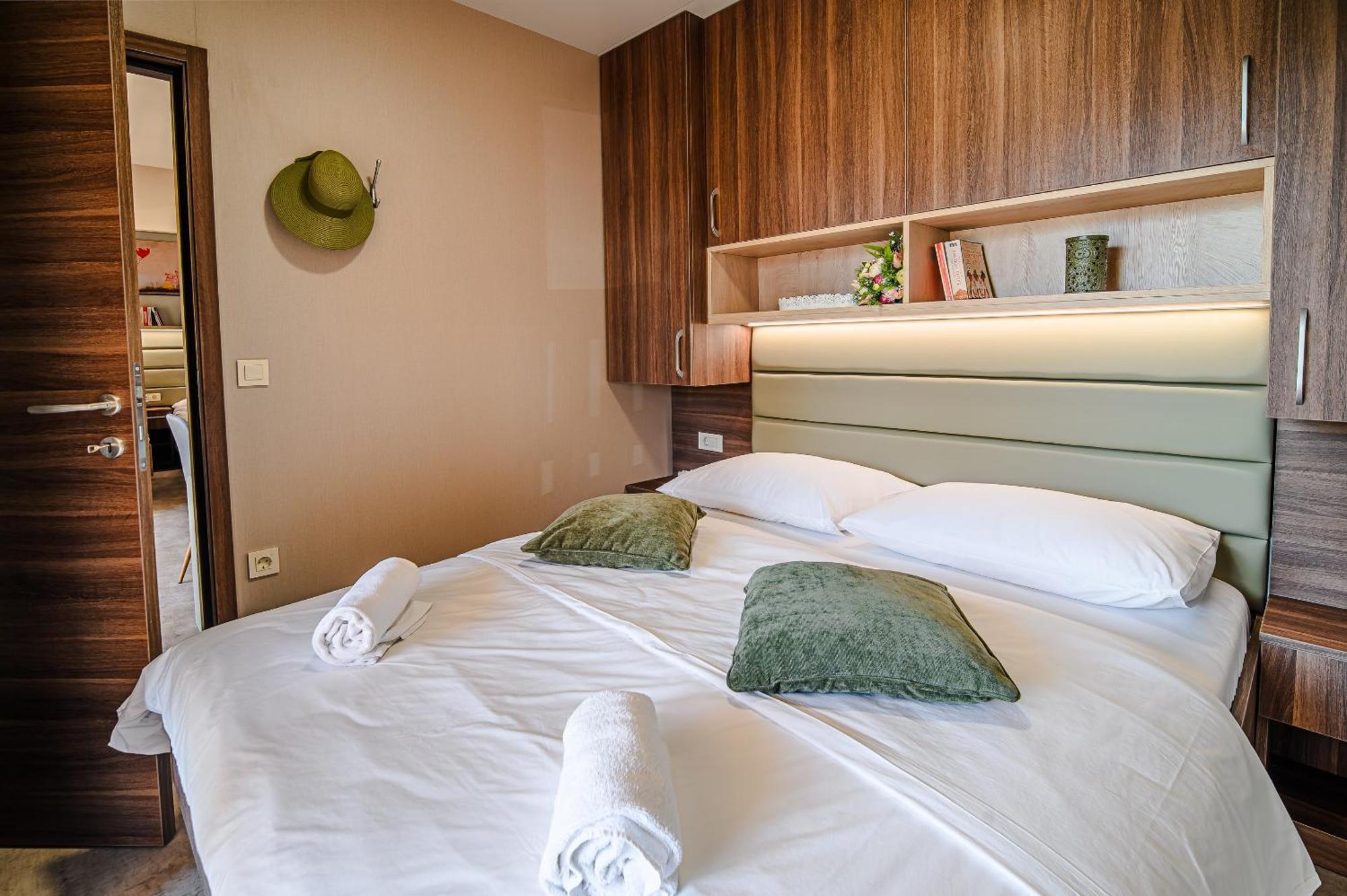 Premium Mobile Homes With Thermal Riviera Tickets Catez ob Savi Ruang foto