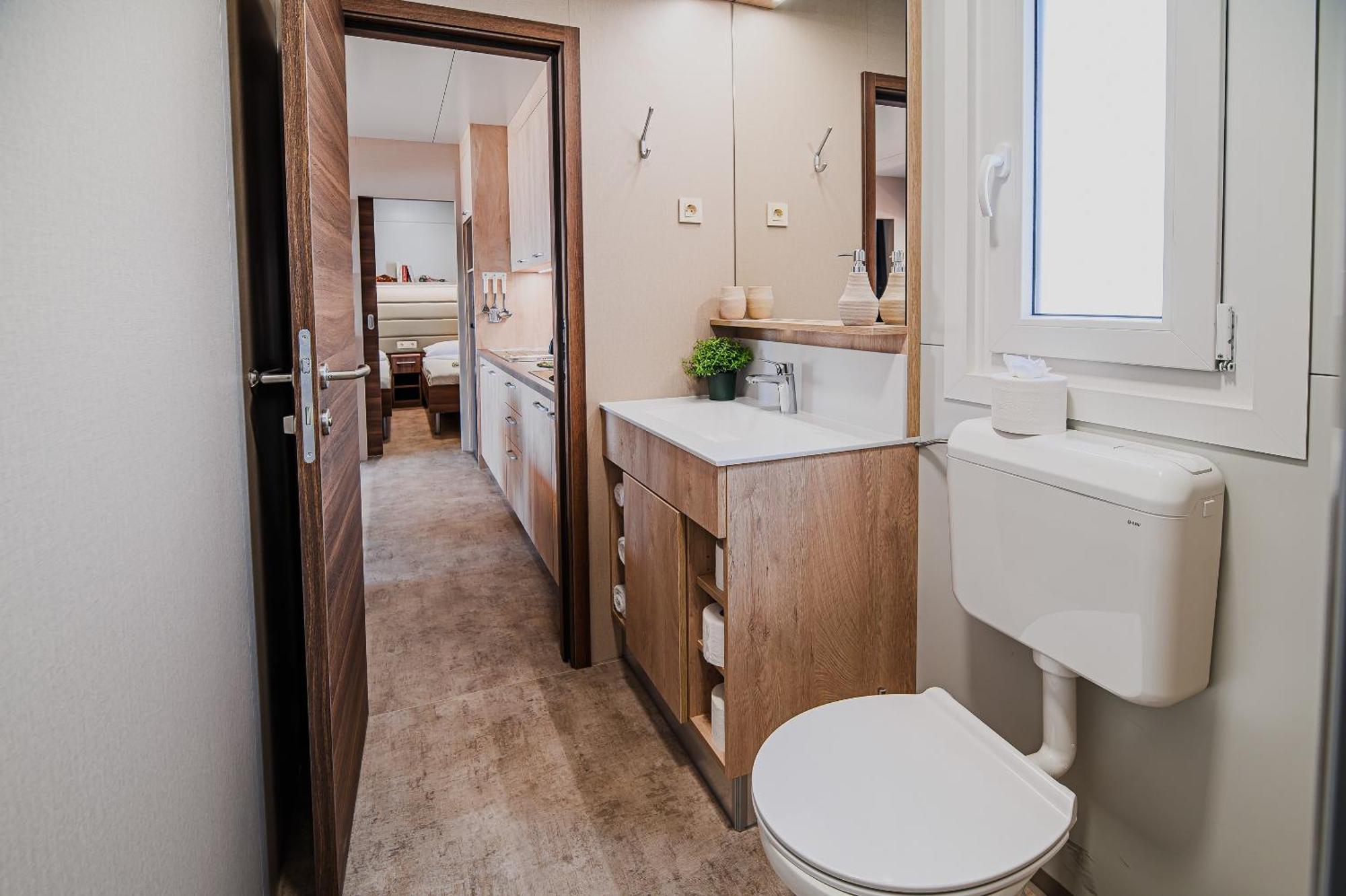 Premium Mobile Homes With Thermal Riviera Tickets Catez ob Savi Ruang foto